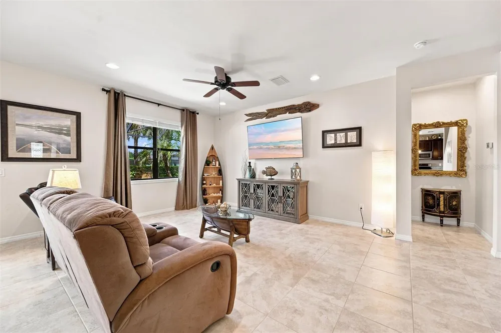 4807 68TH STREET CIRCLE E Bradenton, FL 34203