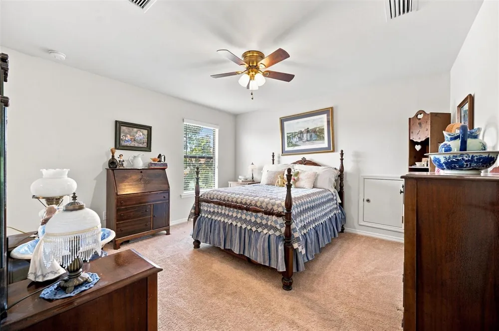 4807 68TH STREET CIRCLE E Bradenton, FL 34203