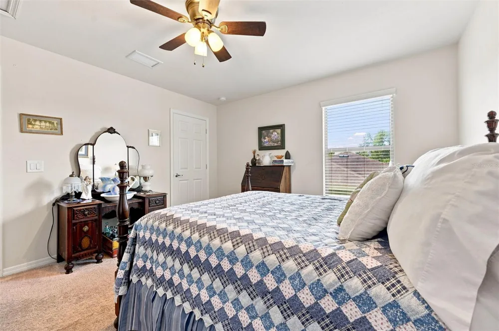4807 68TH STREET CIRCLE E Bradenton, FL 34203