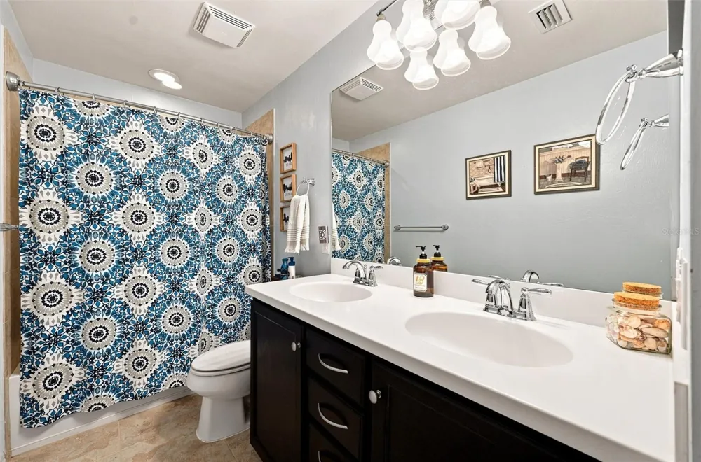 4807 68TH STREET CIRCLE E Bradenton, FL 34203