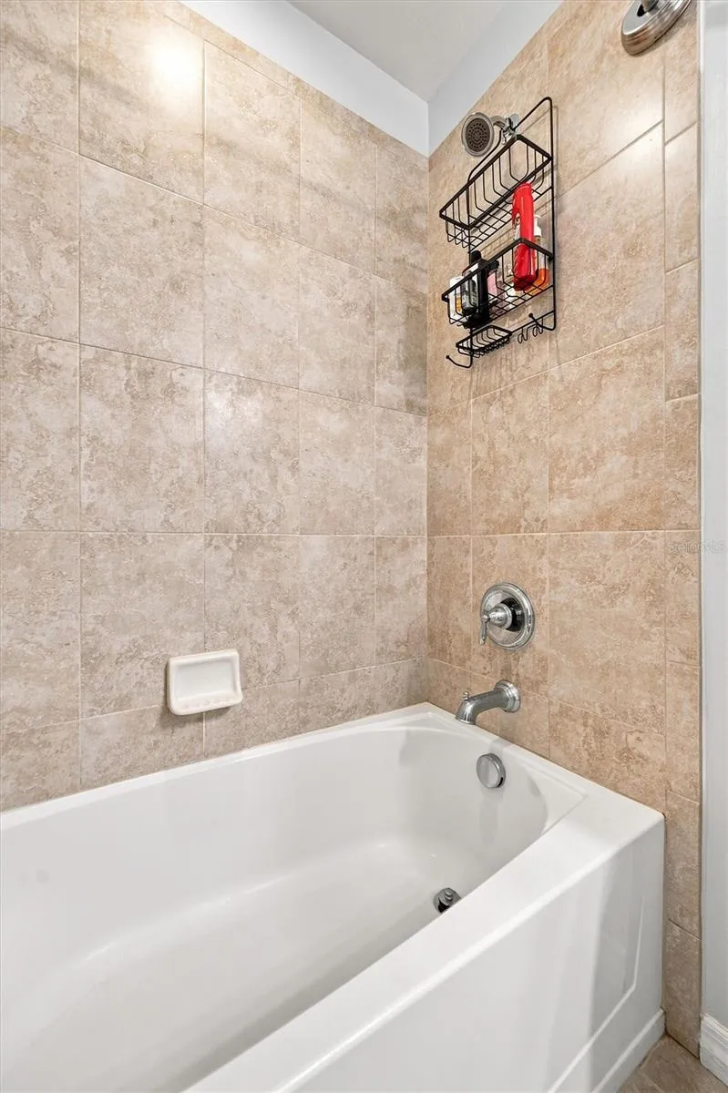 4807 68TH STREET CIRCLE E Bradenton, FL 34203