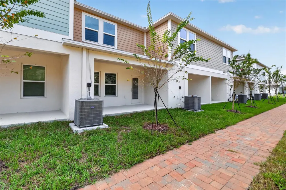 4226 HILLOCK BOULEVARD Haines City, FL 33844