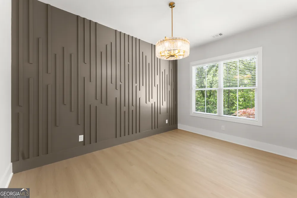 5019 Nichols DR Flowery Branch, GA 30542