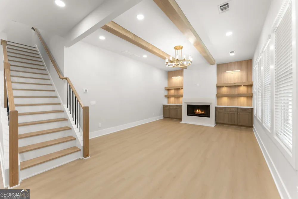 5019 Nichols DR Flowery Branch, GA 30542