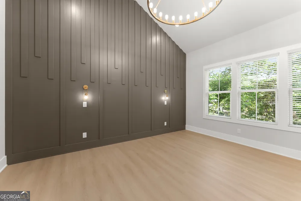 5019 Nichols DR Flowery Branch, GA 30542