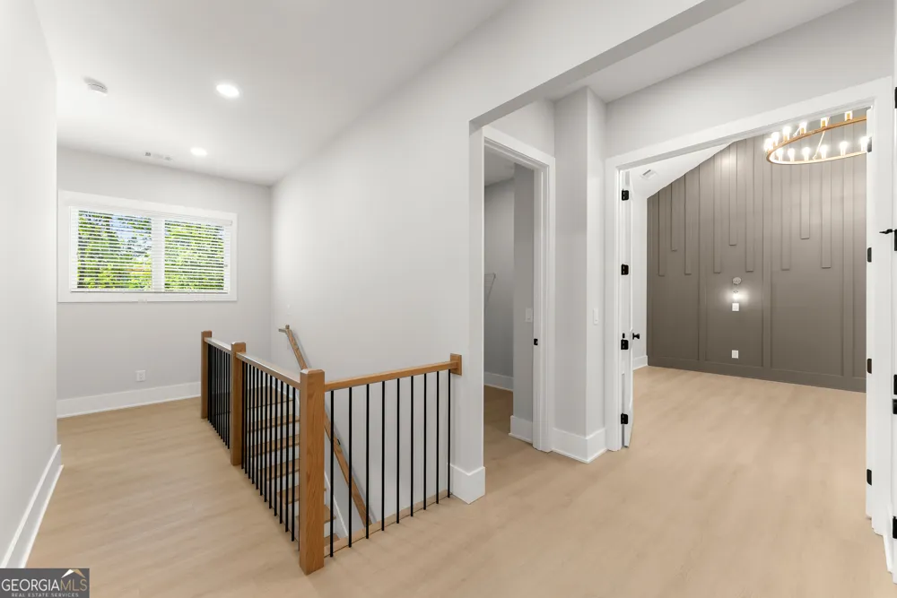 5019 Nichols DR Flowery Branch, GA 30542