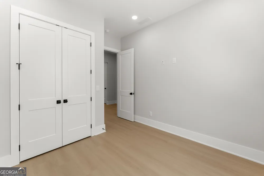 5019 Nichols DR Flowery Branch, GA 30542