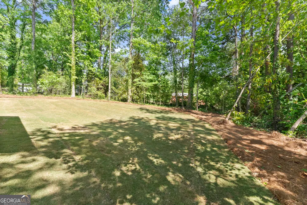 5019 Nichols DR Flowery Branch, GA 30542
