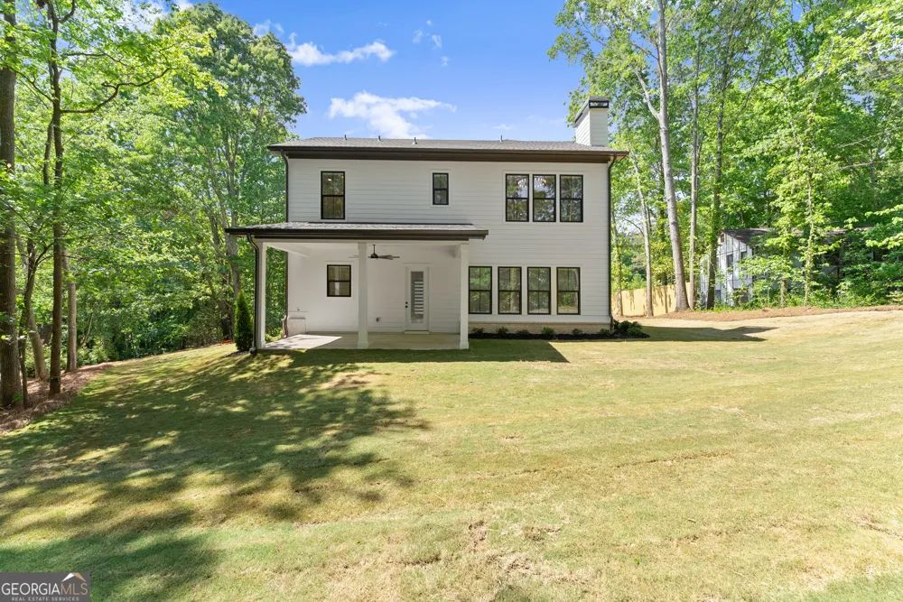 5019 Nichols DR Flowery Branch, GA 30542