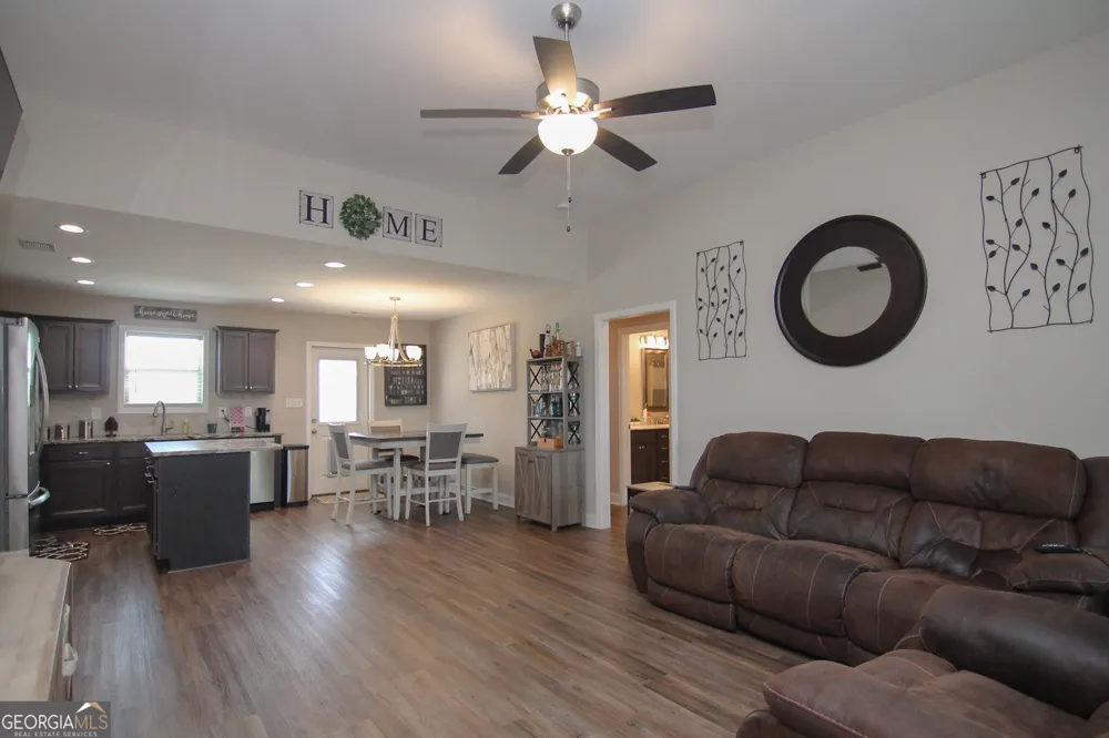 118 Gunner LN Perry, GA 31069