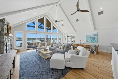 648 Enchanted Isles Drive