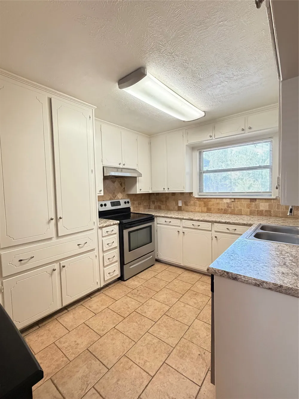 1621 Gill Street Blue Mound, TX 76131