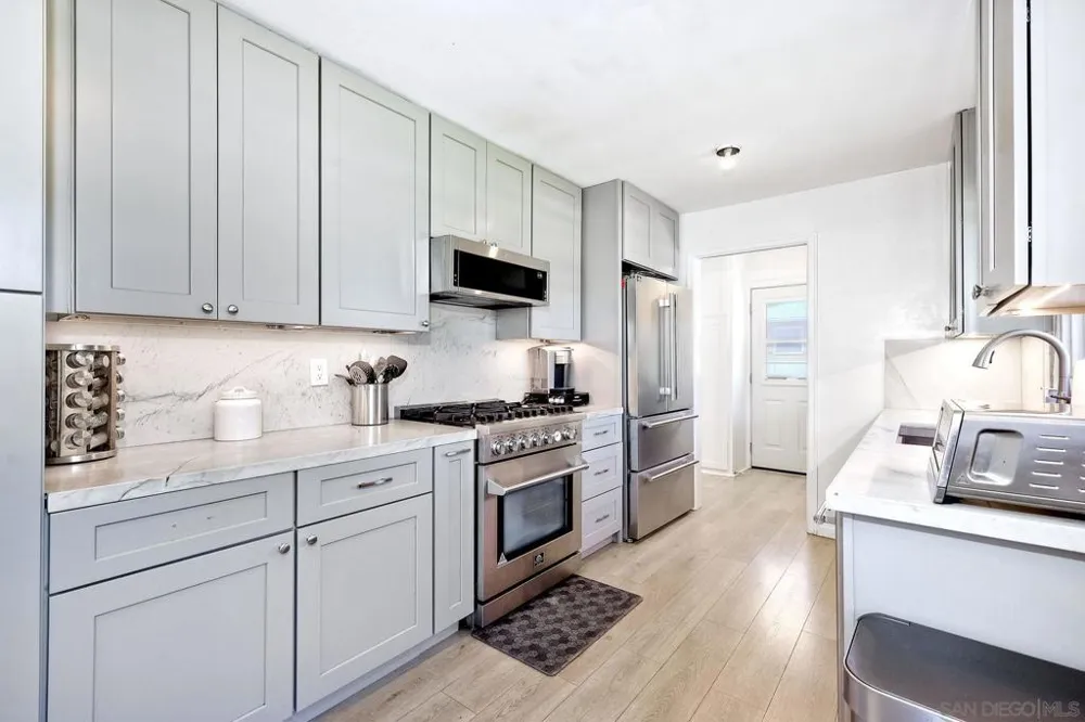 8951 Linden La Mesa, CA 91941