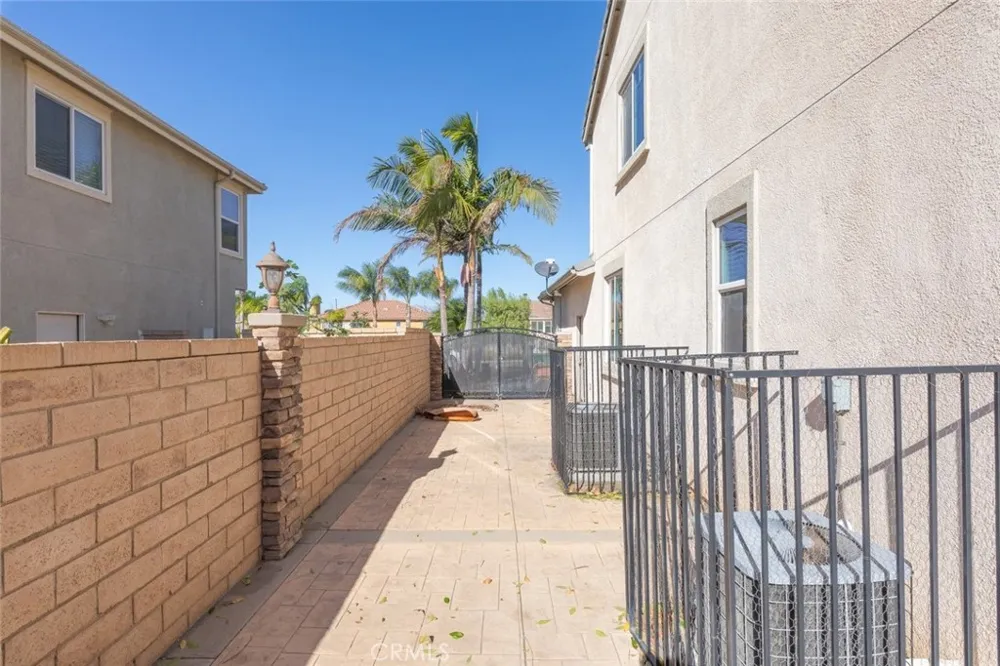 636 Debora Rae Corona, CA 92882