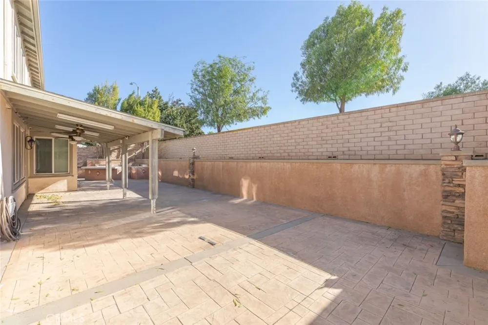 636 Debora Rae Corona, CA 92882