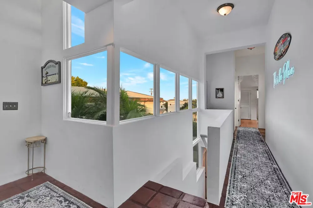 21625 Pacific Coast Highway Malibu, CA 90265