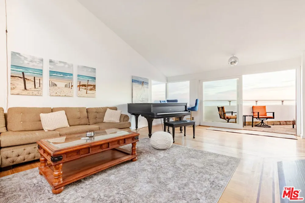 21625 Pacific Coast Highway Malibu, CA 90265