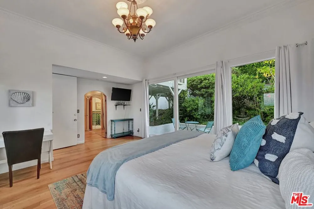 21625 Pacific Coast Highway Malibu, CA 90265