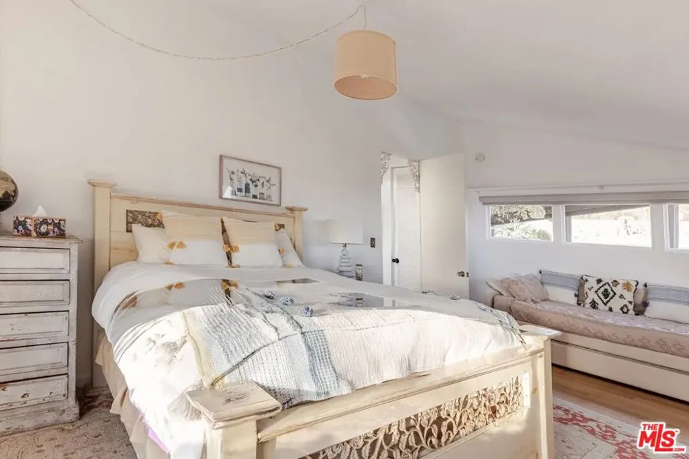 21625 Pacific Coast Highway Malibu, CA 90265