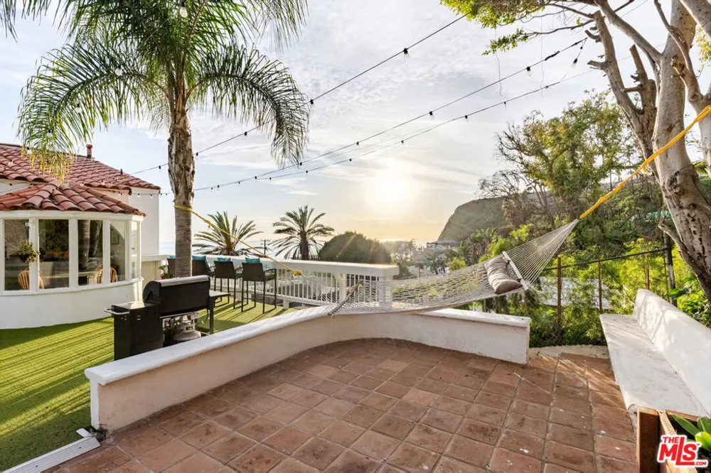 21625 Pacific Coast Highway Malibu, CA 90265