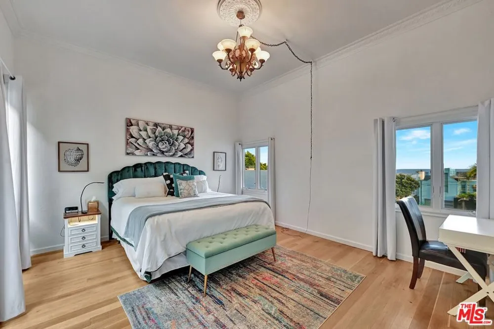 21625 Pacific Coast Highway Malibu, CA 90265