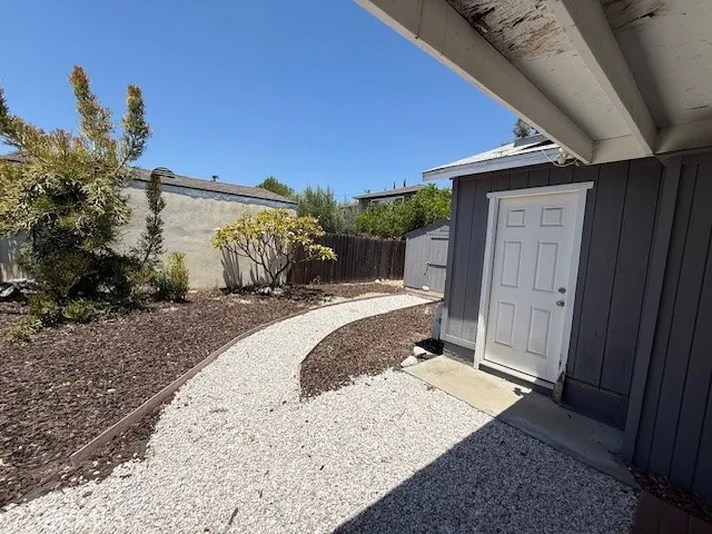 339 S Madison Monrovia, CA 91016