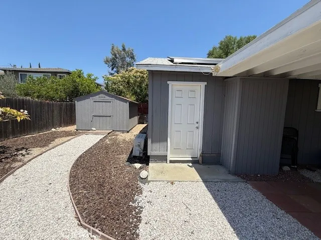 339 S Madison Monrovia, CA 91016