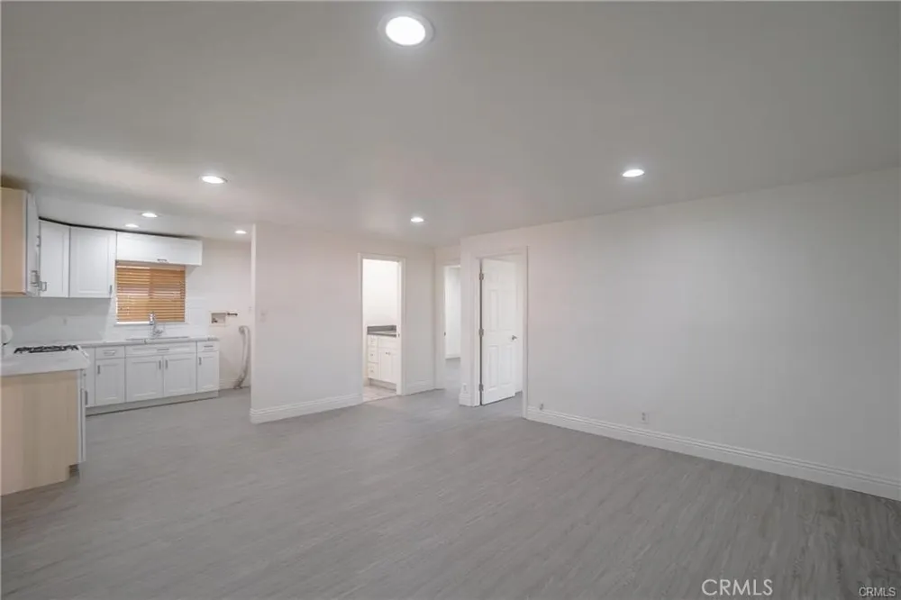 339 S Madison Monrovia, CA 91016