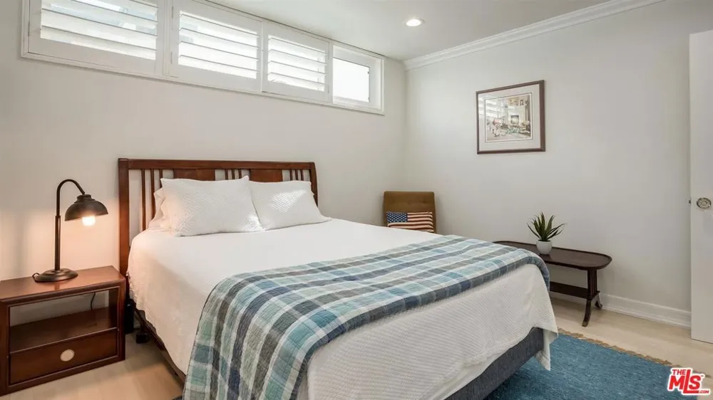 1144 17th Street #11 Santa Monica, CA 90403