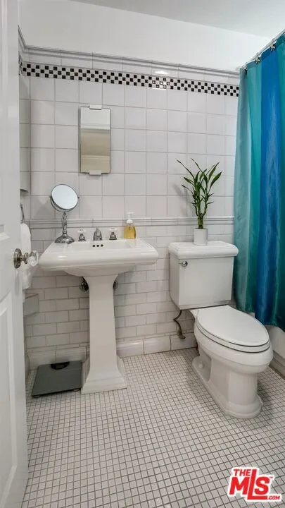 1144 17th Street #11 Santa Monica, CA 90403