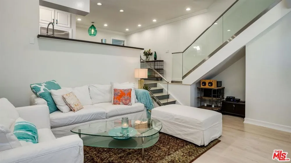 1144 17th Street #11 Santa Monica, CA 90403