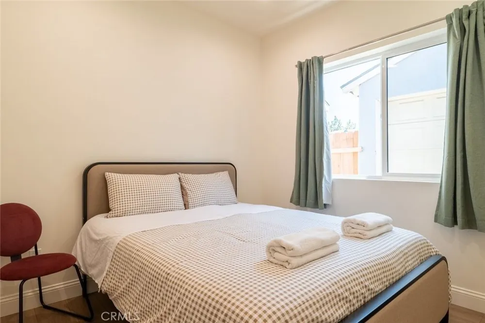 613 W Olive #1 Monrovia, CA 91016