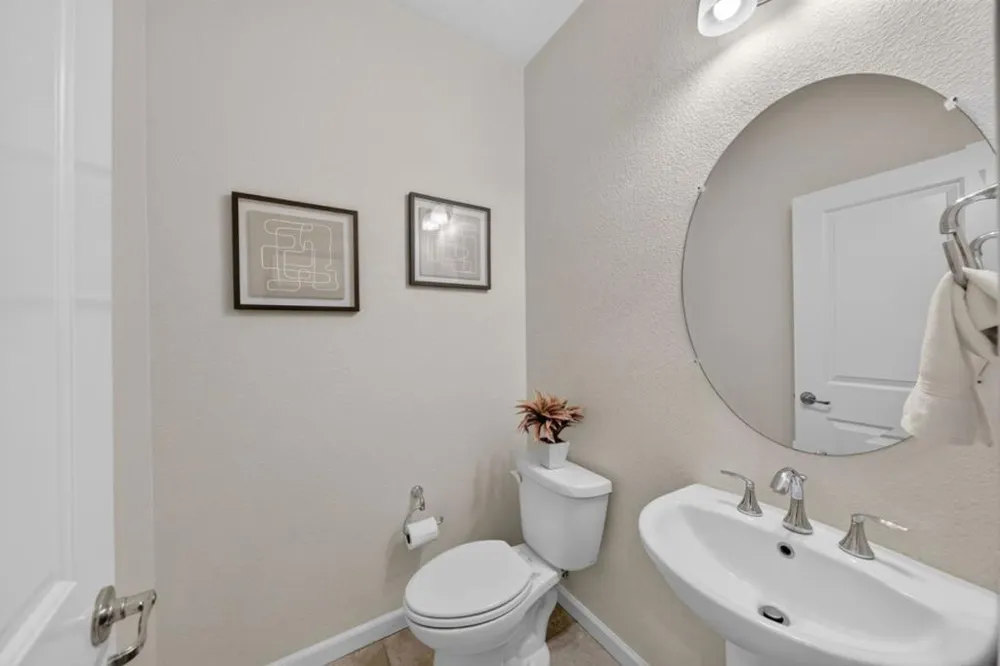 911 White Moonstone Loop San Jose, CA 95123
