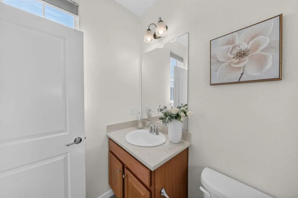 911 White Moonstone Loop San Jose, CA 95123