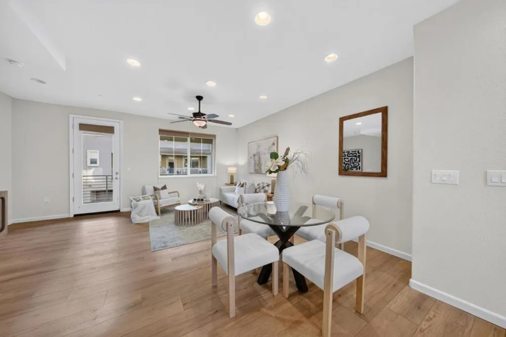 911 White Moonstone Loop San Jose, CA 95123
