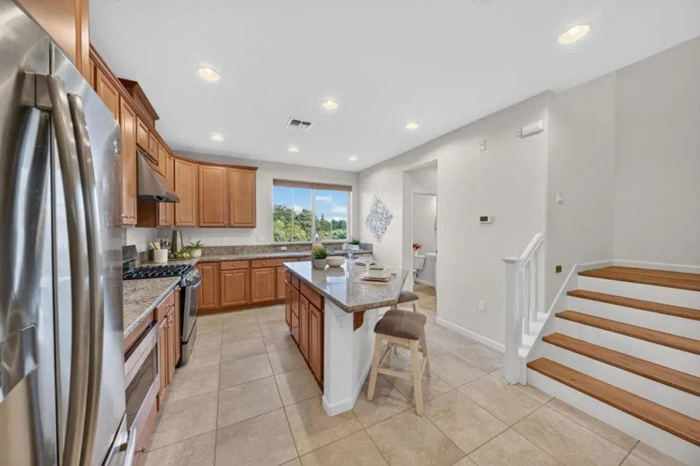911 White Moonstone Loop San Jose, CA 95123