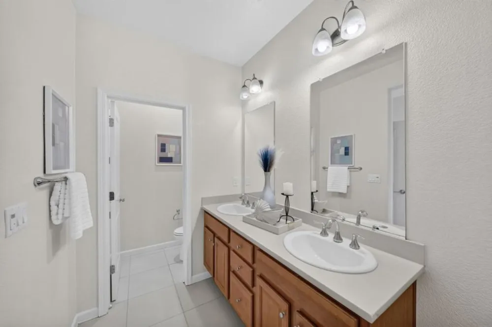 911 White Moonstone Loop San Jose, CA 95123