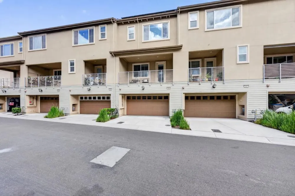911 White Moonstone Loop San Jose, CA 95123
