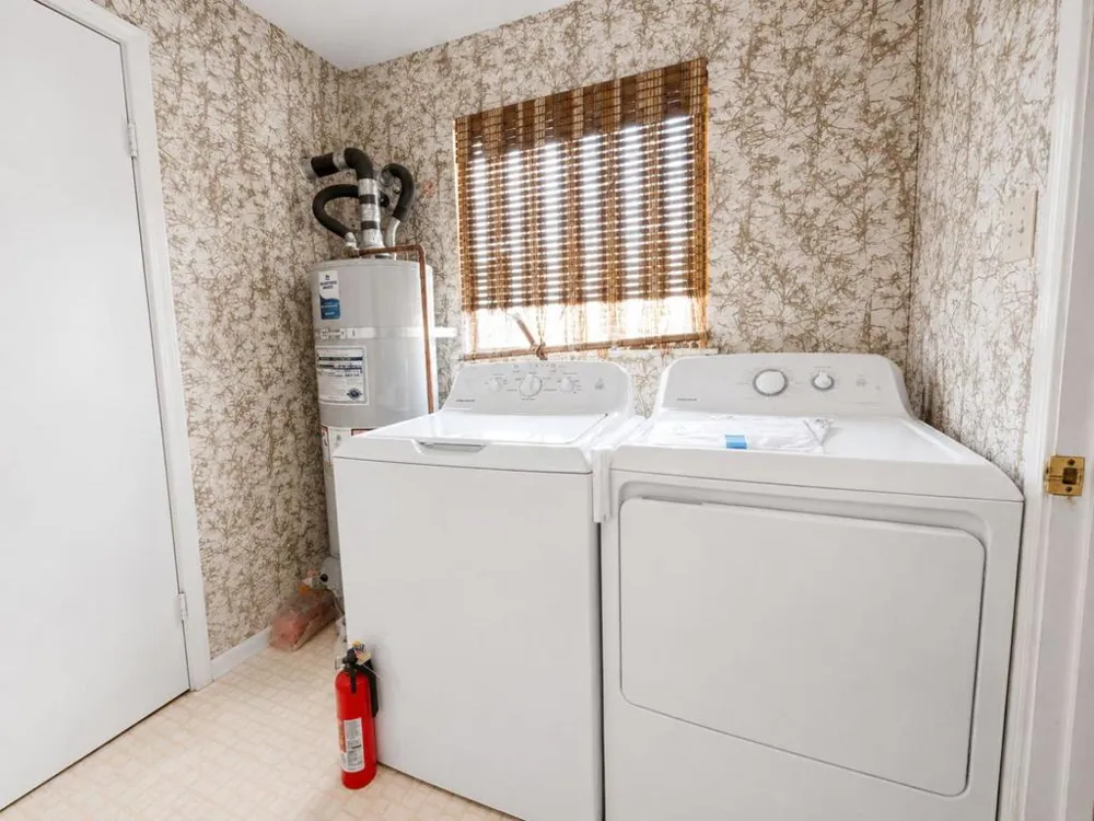 208 Kamson Way Campbell, CA 95008