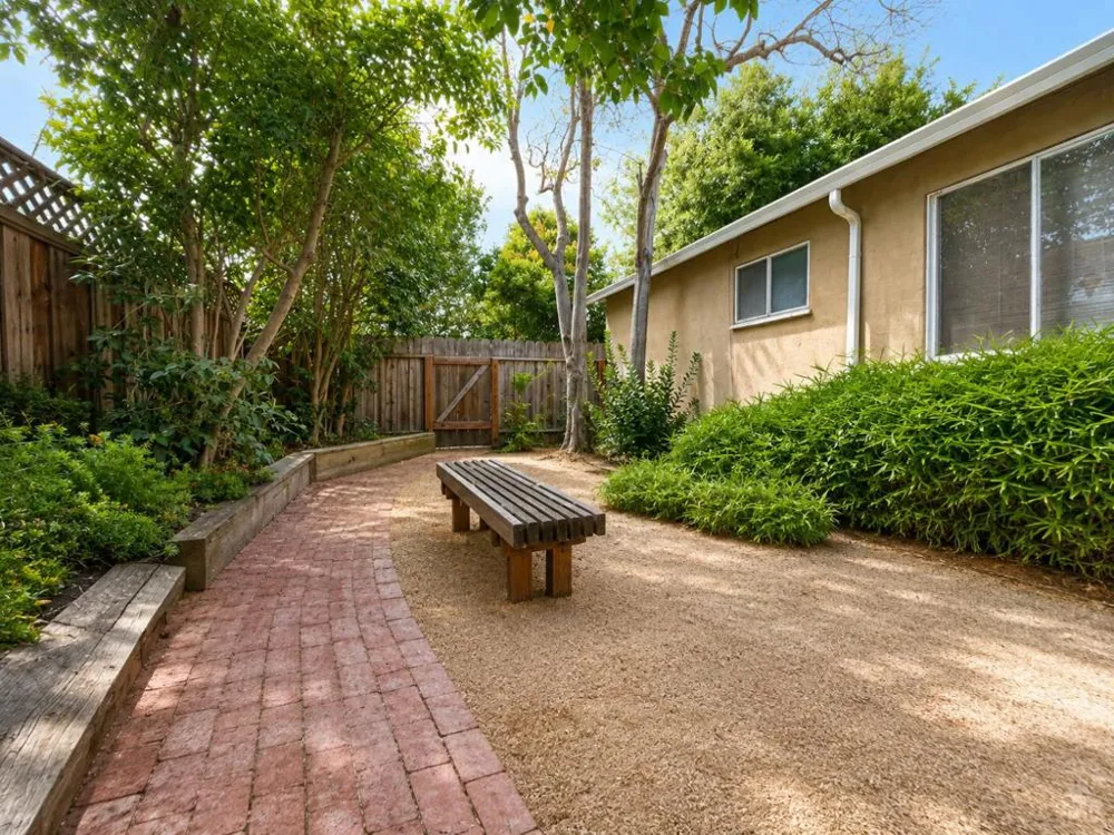 208 Kamson Way Campbell, CA 95008