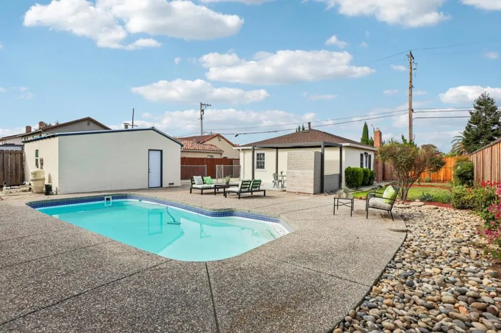 660 White Road San Jose, CA 95127