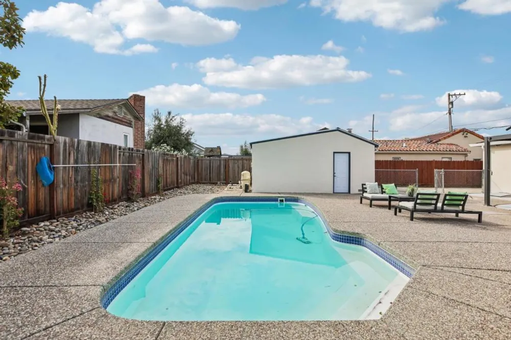660 White Road San Jose, CA 95127