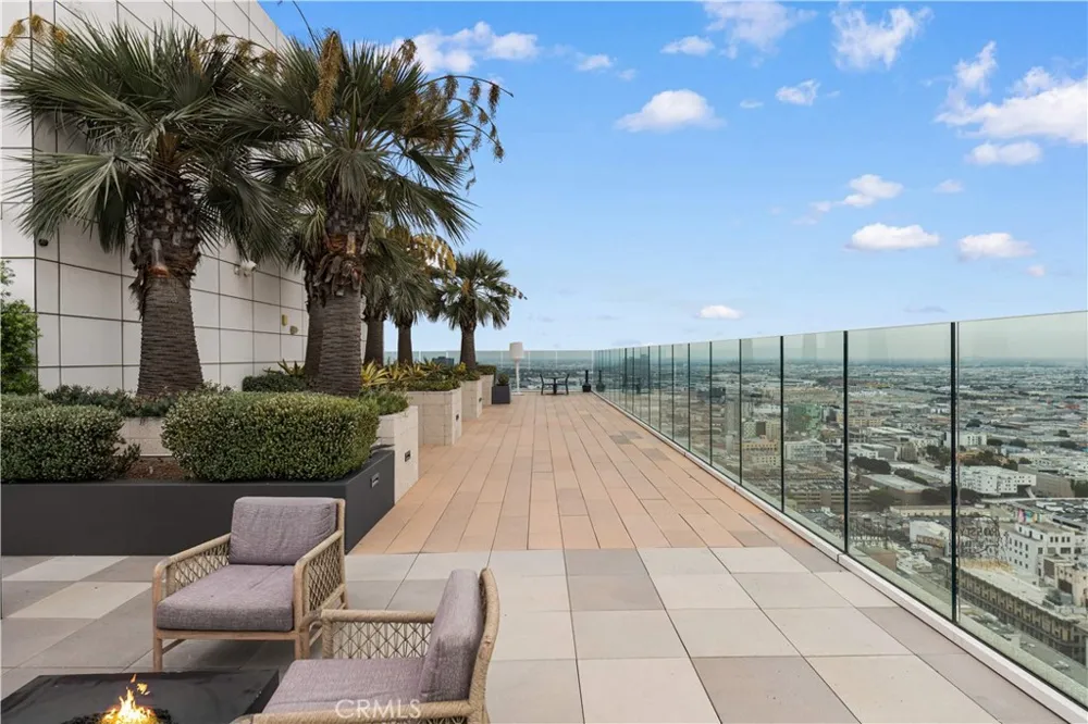 400 S Broadway #1607 Los Angeles, CA 90013