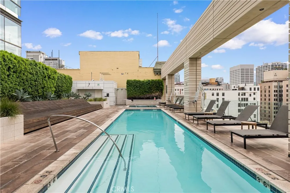 400 S Broadway #1607 Los Angeles, CA 90013