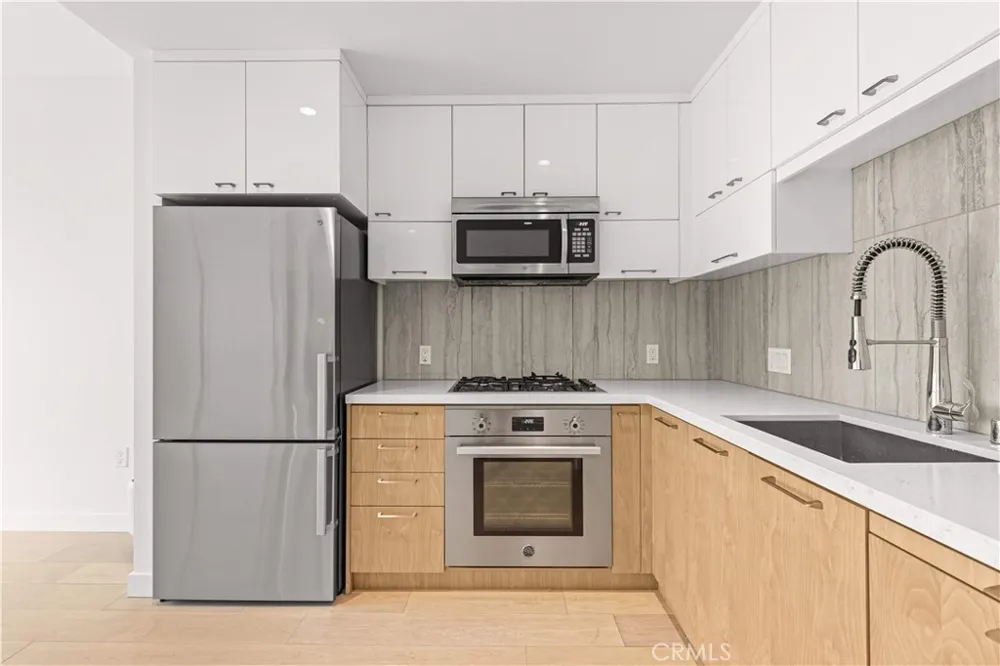 400 S Broadway #1607 Los Angeles, CA 90013
