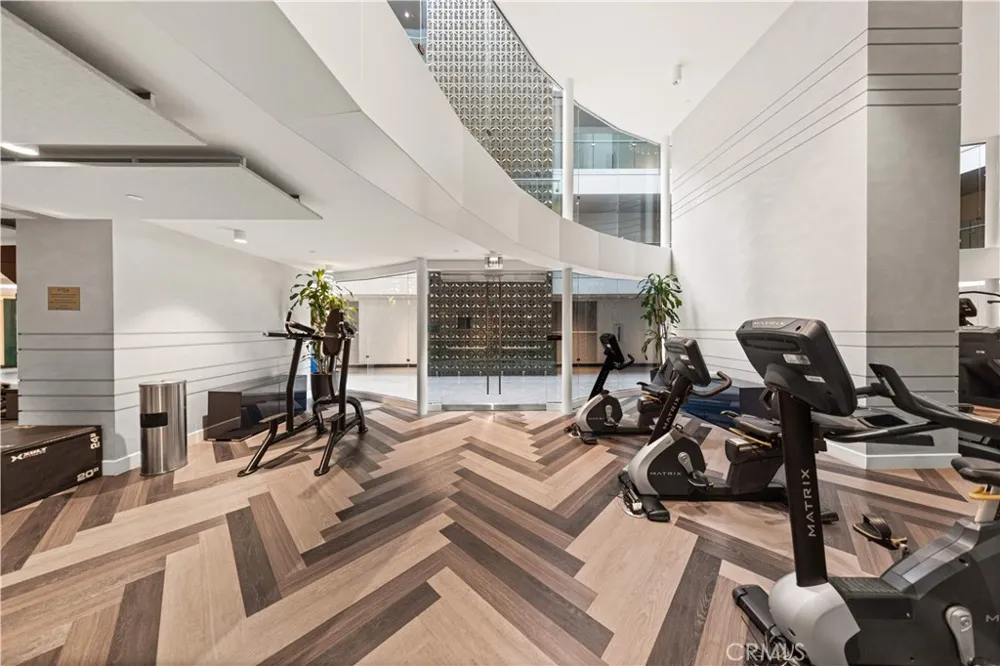 400 S Broadway #1607 Los Angeles, CA 90013