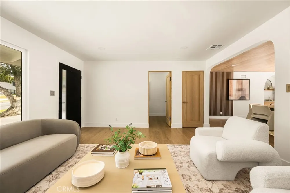 18712 Piper Yorba Linda, CA 92886