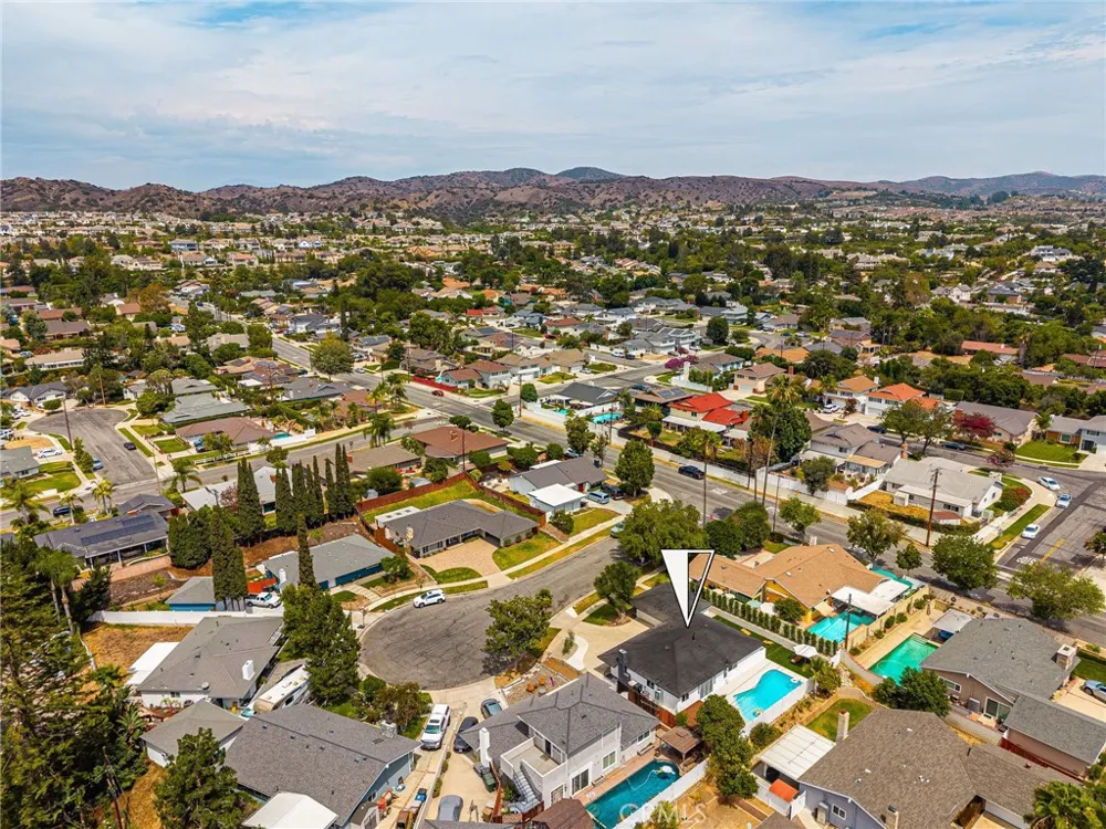 18712 Piper Yorba Linda, CA 92886