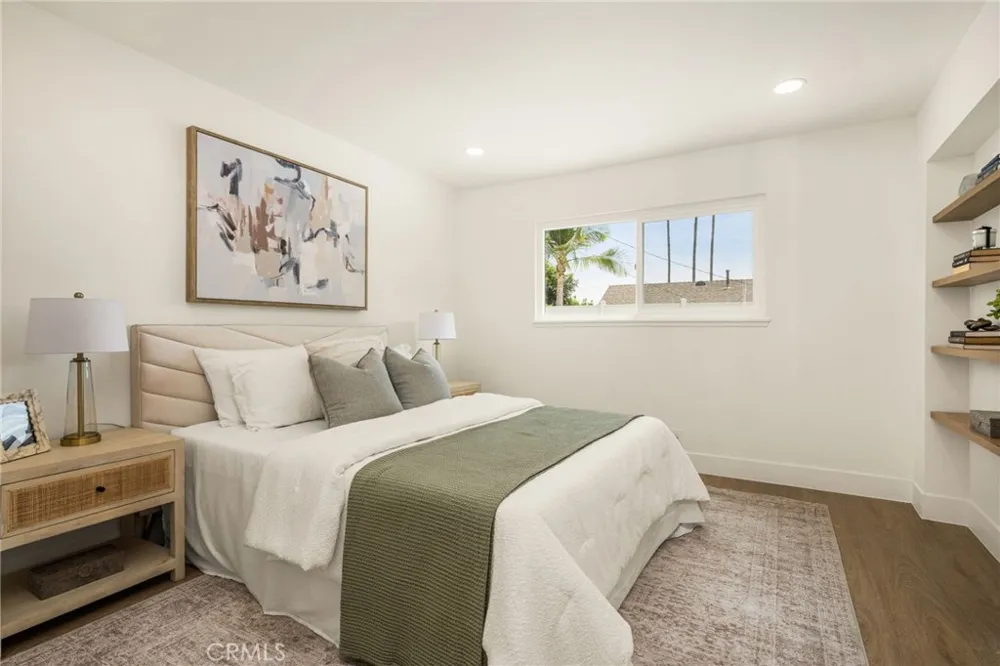 18712 Piper Yorba Linda, CA 92886