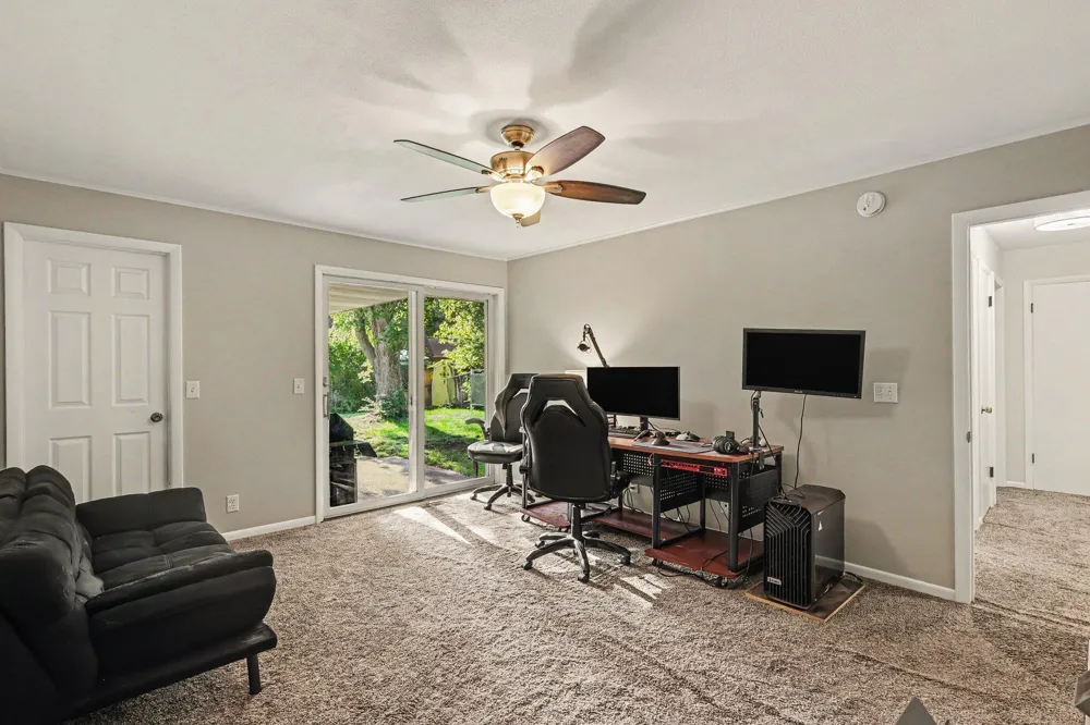 997 Colonial Court Holland, MI 49423